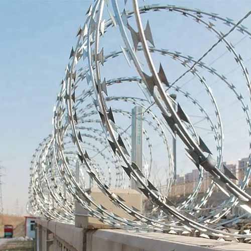 Factory low price concertina hot dipped galvanized razor wire razor barbed wire